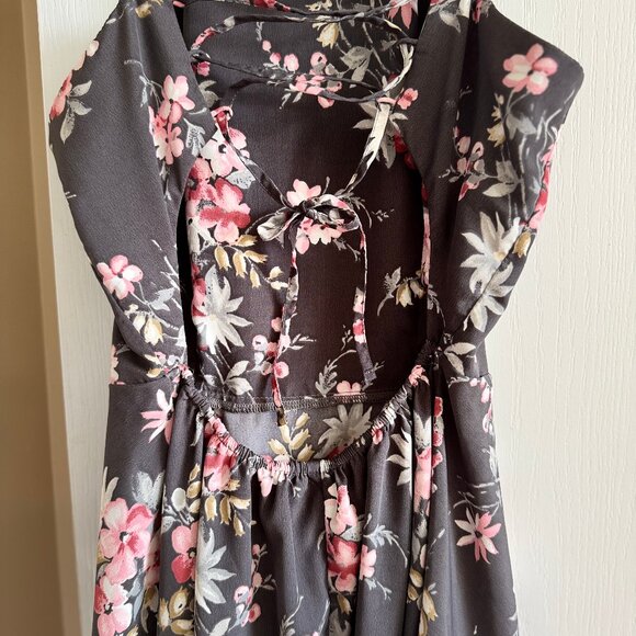 Floral Dress - Picture 3 of 3